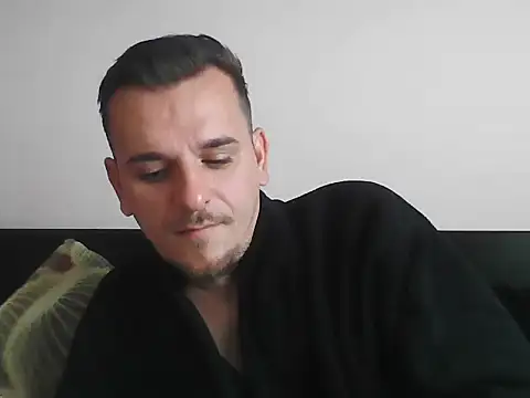 Huge cock22cm online show from 26, 9, 2025