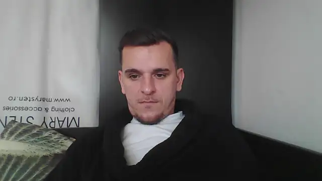 Huge cock22cm online show from 27, 1, 2025