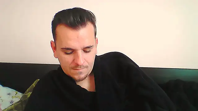 Huge cock22cm online show from 26, 11, 2025