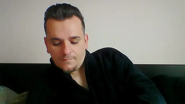 Huge cock22cm online show from 22, 4, 2026