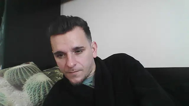 Huge cock22cm online show from 28, 1, 2025