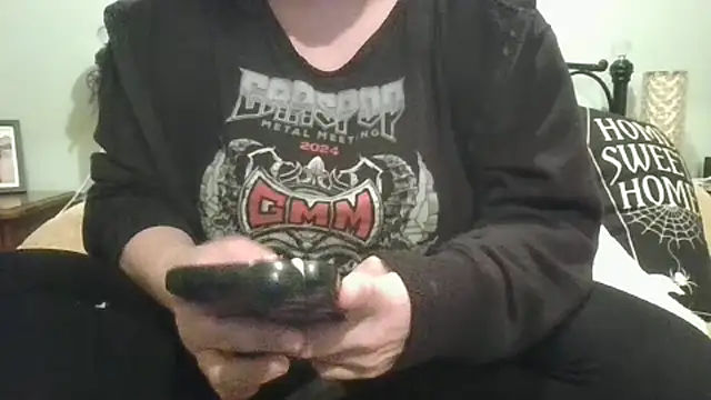 MissKisu online show from 30, 11, 2025