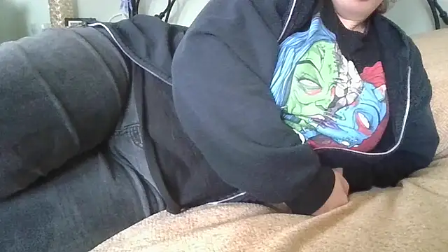 MissKisu online show from 23, 10, 2025