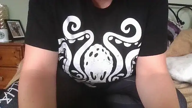 MissKisu online show from 29, 10, 2025