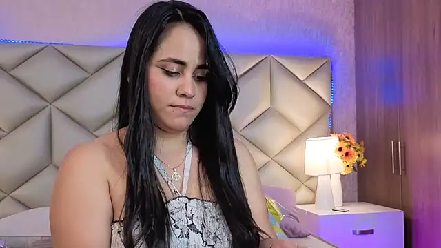 Brenda Garcia online show from 23, 9, 2025