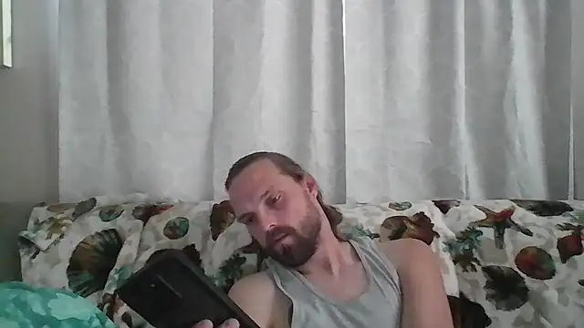 Snapshot of VitaminDrewFl chatting on 13, 5, 2026 VitaminDrewFl online show from 13, 5, 2026