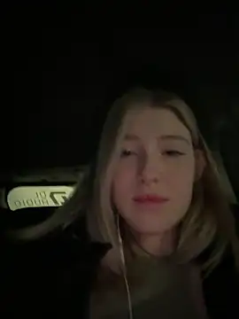 Snapshot of littlebitchess chatting on 26, 11, 2025 littlebitchess online show from 26, 11, 2025