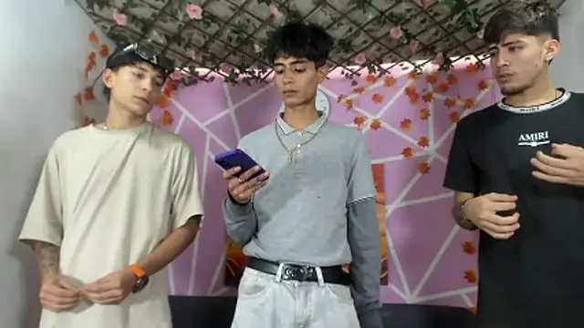 oliverhot2005 online show from 29, 10, 2025