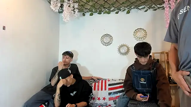 oliverhot2005 online show from 23, 10, 2025