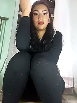 Snapshot of LucyStrike_ chatting on 10, 10, 2025 LucyStrike online show from 10, 10, 2025