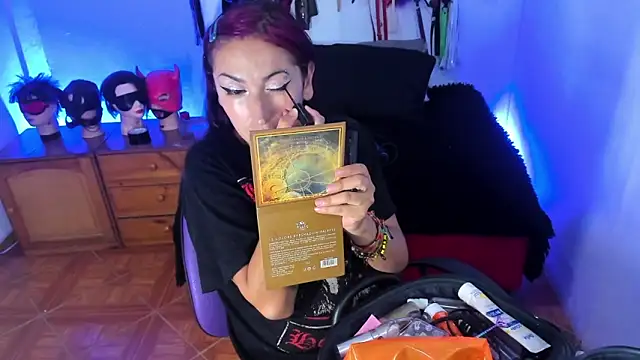 LucyStrike  online show from 13, 12, 2025