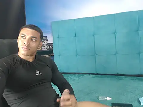 Snapshot of SexyBigCock01 chatting on 10, 11, 2025 SexyBigCock01 online show from 10, 11, 2025