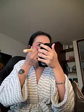 Snapshot of Dahian-peach chatting on 25, 5, 2026 Dahian-peach online show from 25, 5, 2026