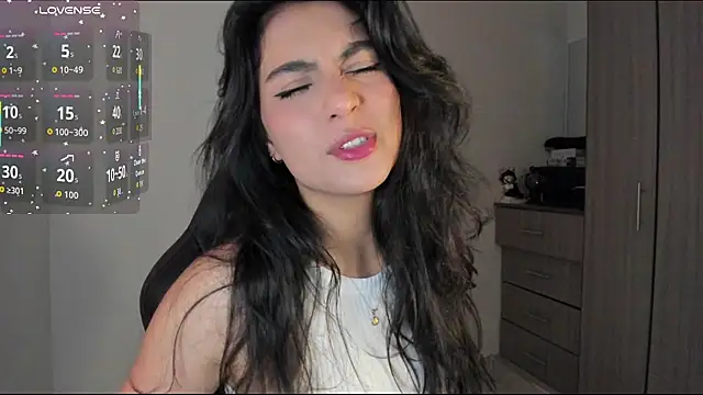 Snapshot of Dahian-peach chatting on 17, 10, 2025 Dahian-peach online show from 17, 10, 2025