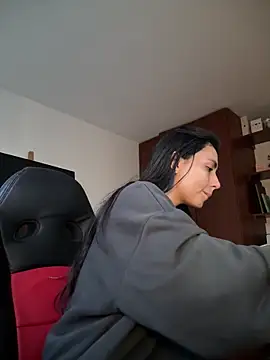 Snapshot of Dahian-peach chatting on 9, 5, 2026 Dahian-peach online show from 9, 5, 2026
