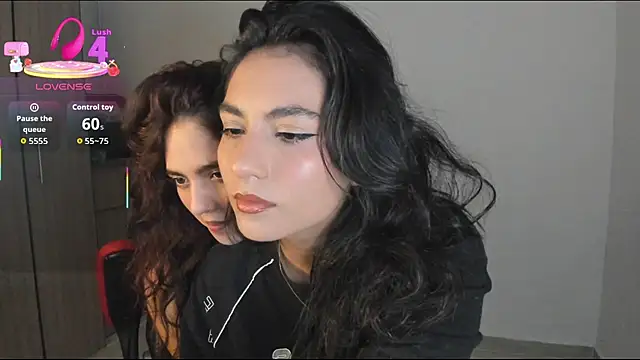 Snapshot of Dahian-peach chatting on 3, 11, 2025 Dahian-peach online show from 3, 11, 2025