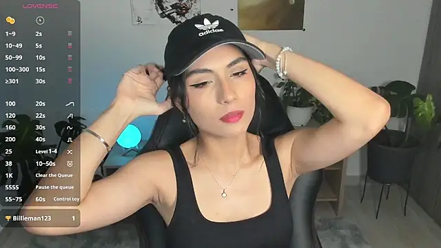 Snapshot of Dahian-peach chatting on 5, 1, 2025 Dahian-peach online show from 5, 1, 2025
