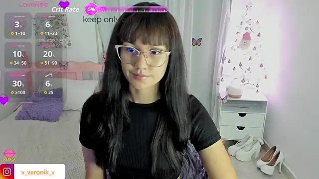 cute roxy online show from 30, 11, 2025