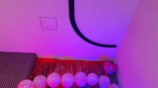 hot dione online show from 13, 2, 2026