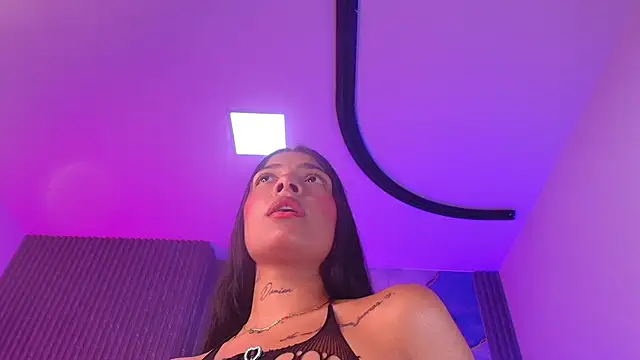 hot dione online show from 11, 4, 2026