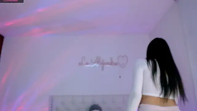 alee lenoxx online show from 28, 10, 2025