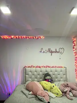 alee lenoxx online show from 1, 7, 2026