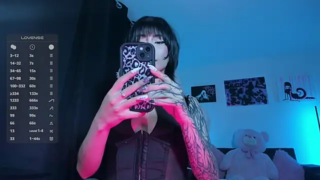 satanbabee online show from 24, 4, 2026