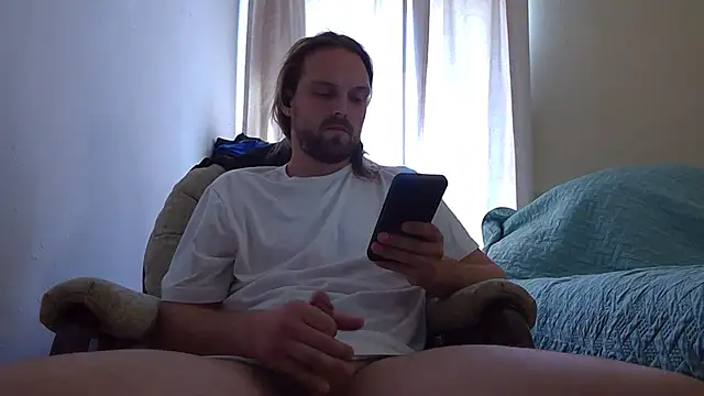 Snapshot of VitaminmanFL chatting on 12, 3, 2025 VitaminmanFL online show from 12, 3, 2025