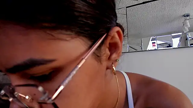 karlina charlotte1 online show from 24, 2, 2025