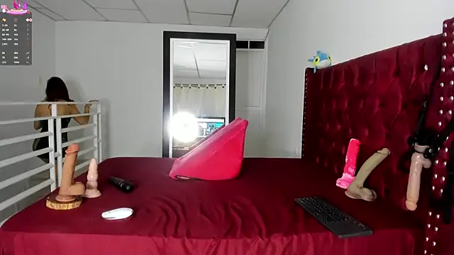 sophivans milf online show from 1, 10, 2025