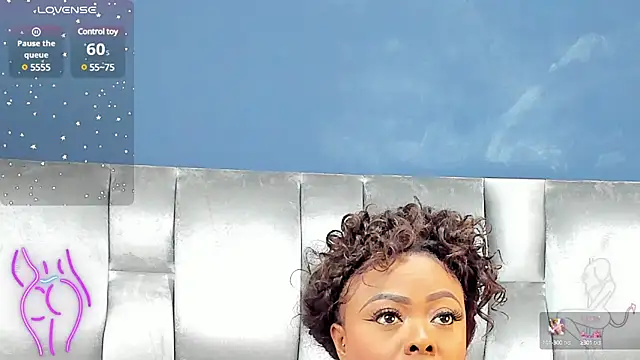CamilaBenitez online show from 28, 2, 2025