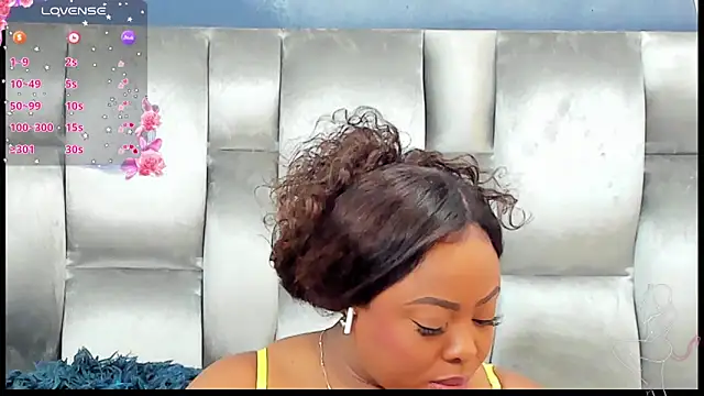 CamilaBenitez online show from 1, 11, 2025