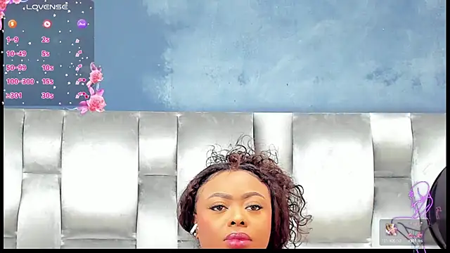 CamilaBenitez online show from 15, 10, 2025