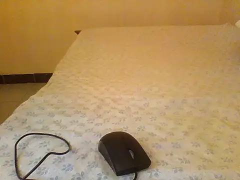 princess-cutie12 online show from 14, 2, 2026