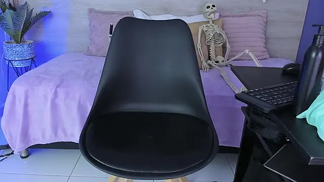 Dakotagloss online show from 9, 10, 2025