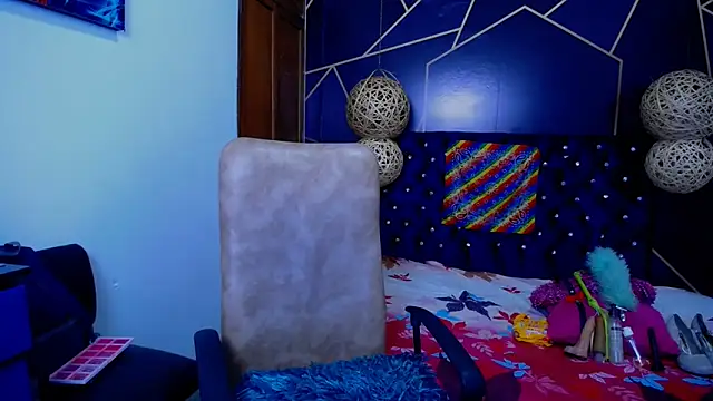 EmilyTsSweet online show from 5, 3, 2025