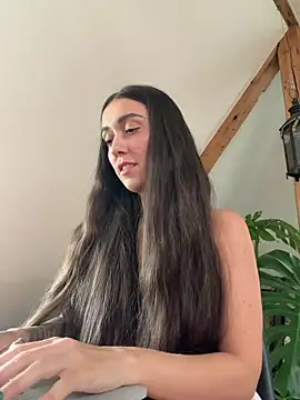 emiliasommer online show from 13, 7, 2026