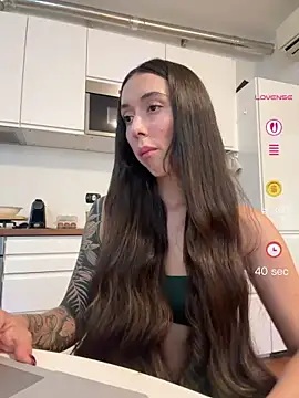 Snapshot of emiliasommer chatting on 1, 6, 2026 emiliasommer online show from 1, 6, 2026