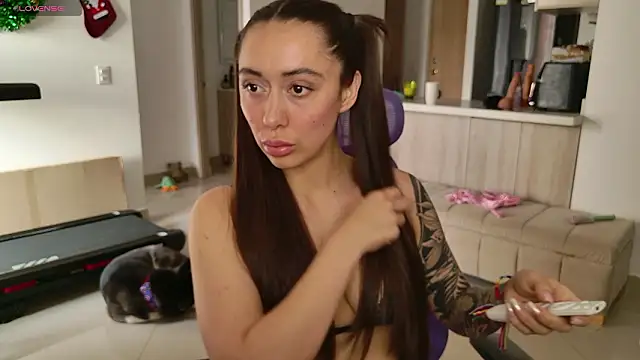 emiliasommer online show from 3, 2, 2026