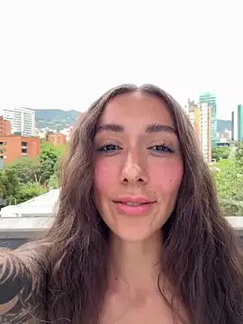emiliasommer online show from 3, 8, 2026