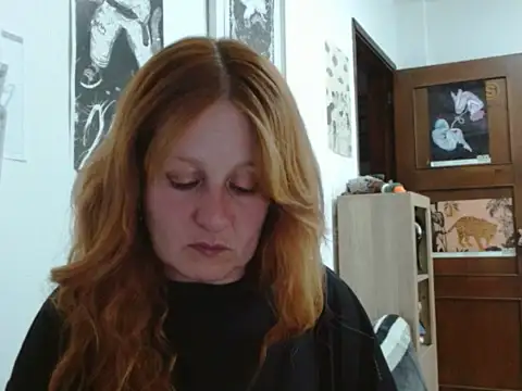 Snapshot of ViioletaMora chatting on 17, 5, 2026 ViioletaMora online show from 17, 5, 2026