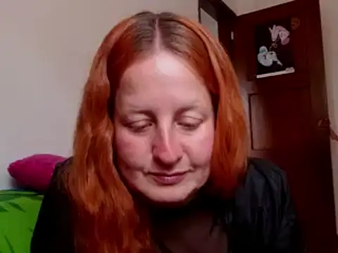 ViioletaMora online show from 28, 10, 2025