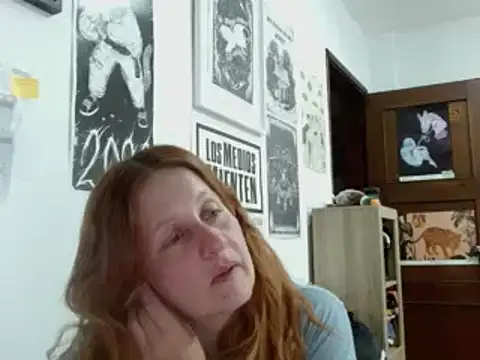 Snapshot of ViioletaMora chatting on 5, 6, 2026 ViioletaMora online show from 5, 6, 2026