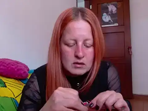 ViioletaMora online show from 24, 10, 2025