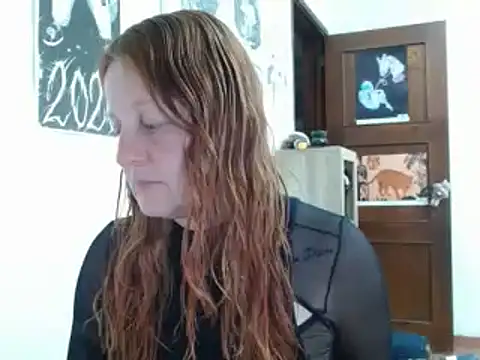 Snapshot of ViioletaMora chatting on 28, 5, 2026 ViioletaMora online show from 28, 5, 2026