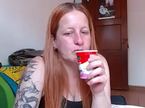 ViioletaMora online show from 26, 11, 2025