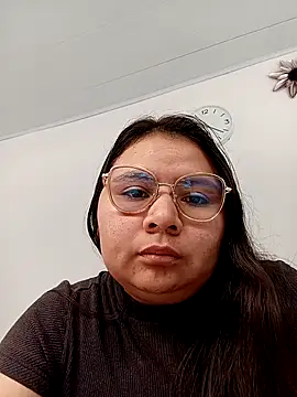 Snapshot of alice_love052 chatting on 24, 10, 2025 alice love052 online show from 24, 10, 2025