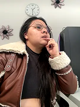 Snapshot of alice_love052 chatting on 1, 12, 2025 alice love052 online show from 1, 12, 2025