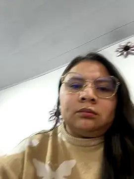 Snapshot of alice_love052 chatting on 11, 10, 2025 alice love052 online show from 11, 10, 2025