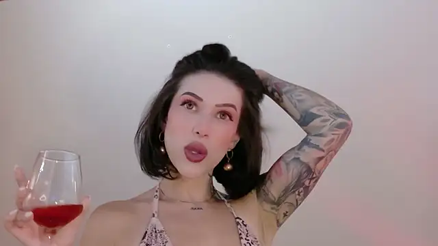 Hannah Borbon online show from 9, 4, 2026